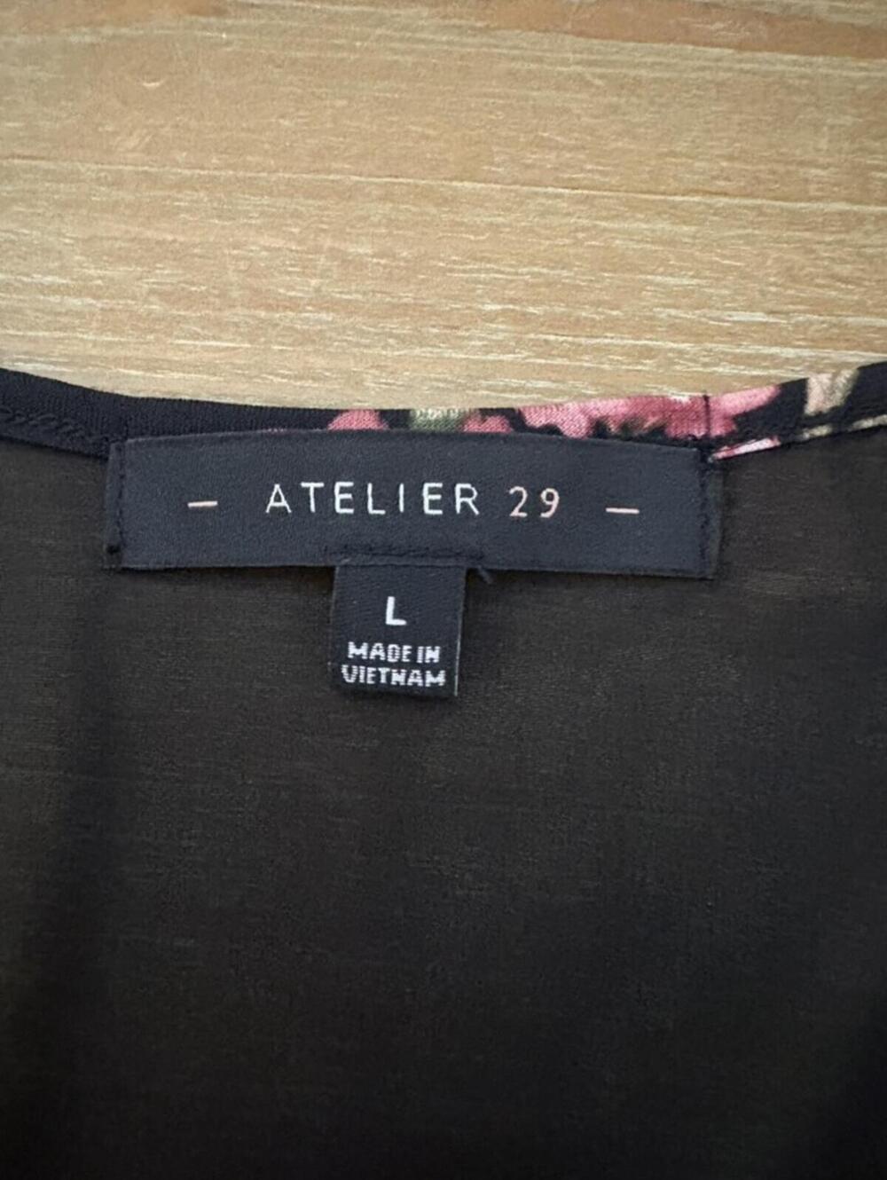 Atelier 29 Black Floral Chiffon Ruffle Sleeve Blouse Tie Front Size Large - Picture 4 of 8